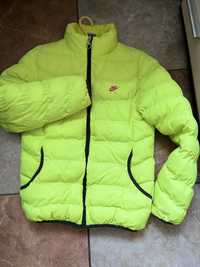 Куртка зимняя -холодная осень яркого цвета