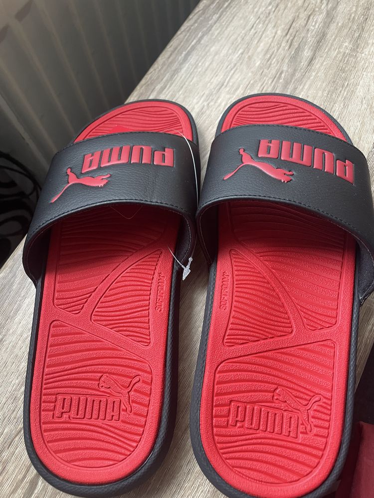Продам нові шльопанці Puma