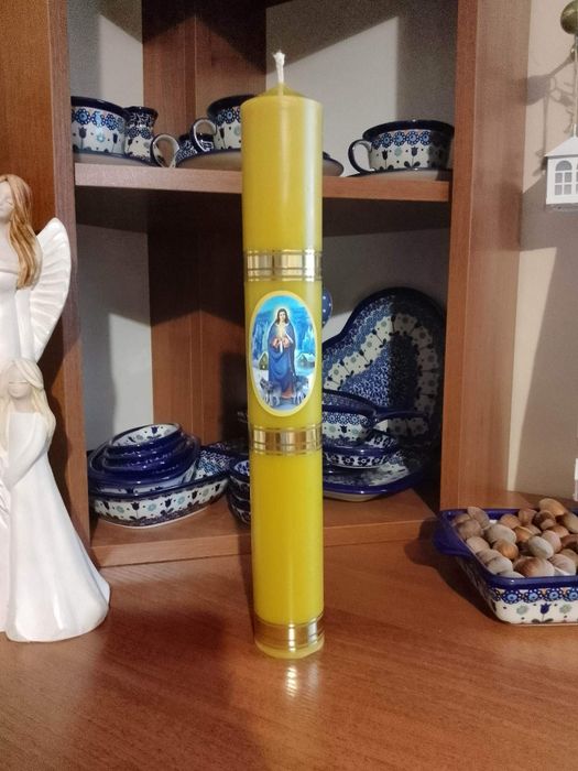 Gromnica z wosku pszczelego