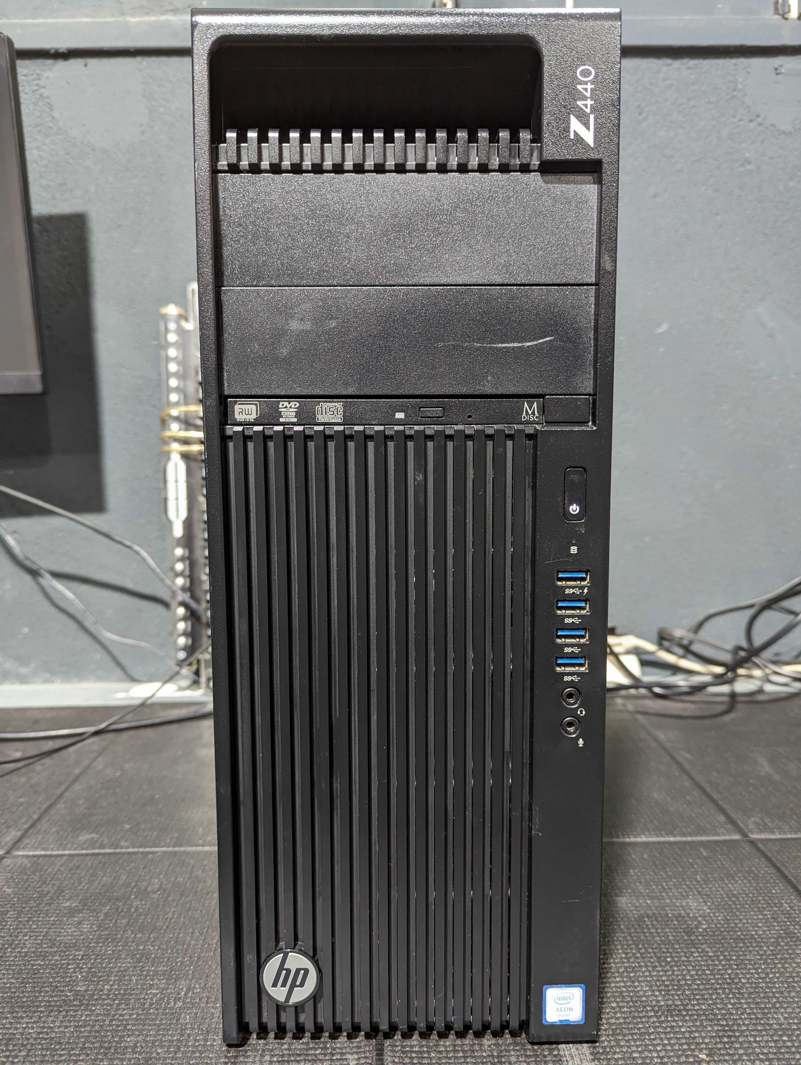 HP Z440 Workstation Xeon (256GB RAM)