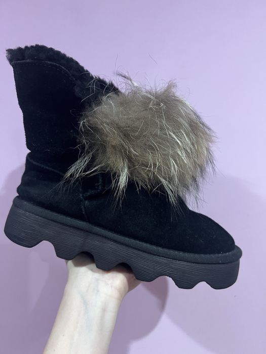 Натуральные зимние угги с мехом уггі