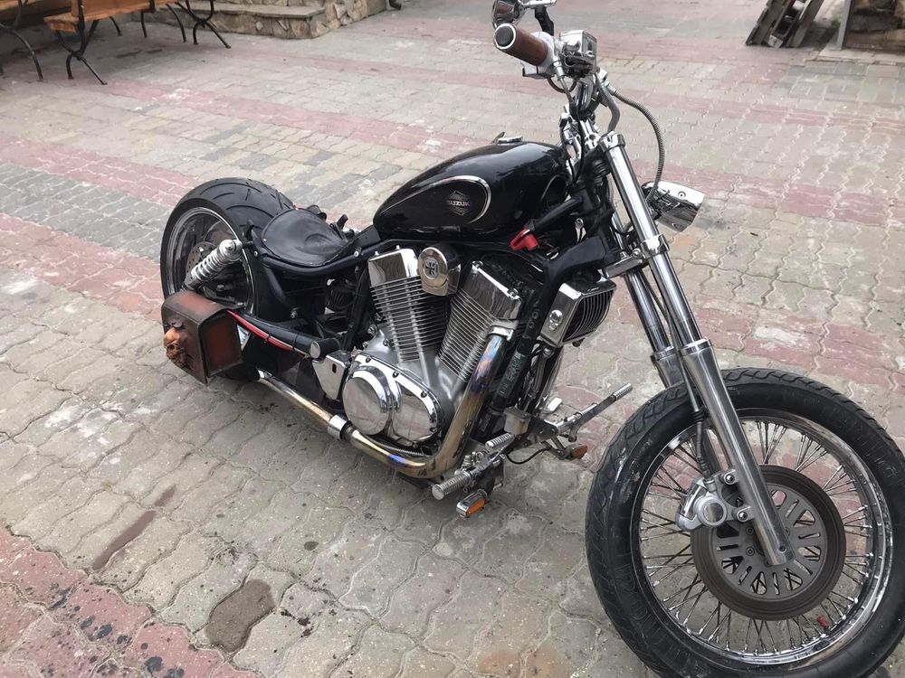 Suzuki Intruder 1400 Custom