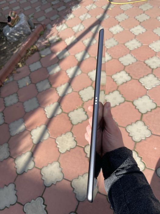 Продам Ipad 9 gen 64 gb Wifi