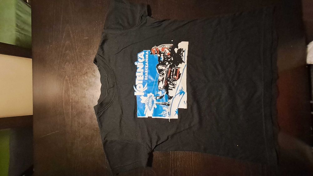 Czarny t- shirt r.XS Kotelnica