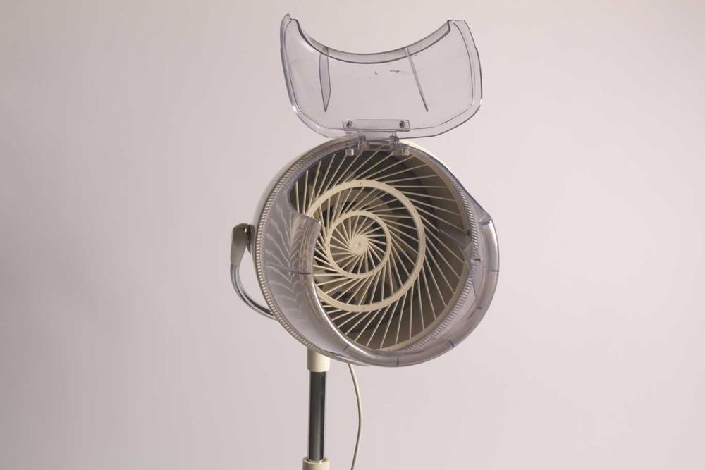 Secador de cabelo de coluna - Marca Ciclone - Qtd. 1 Und.