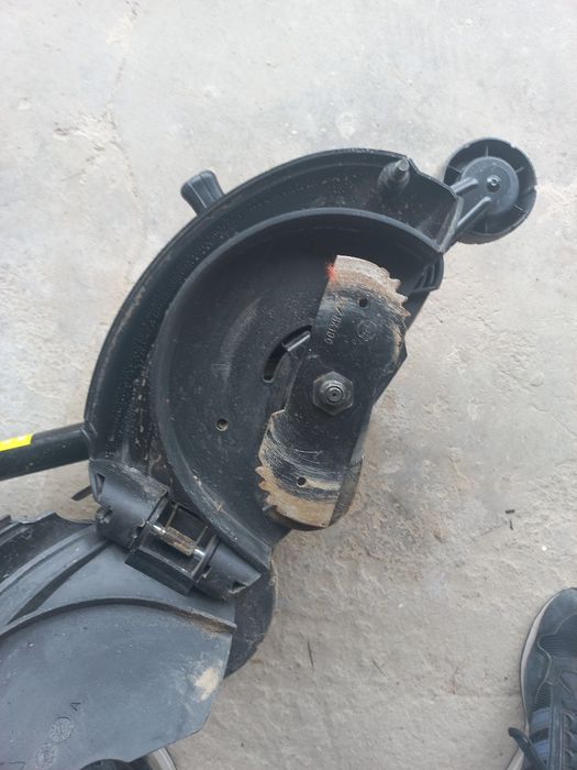 Obcinacz kantów trawnika