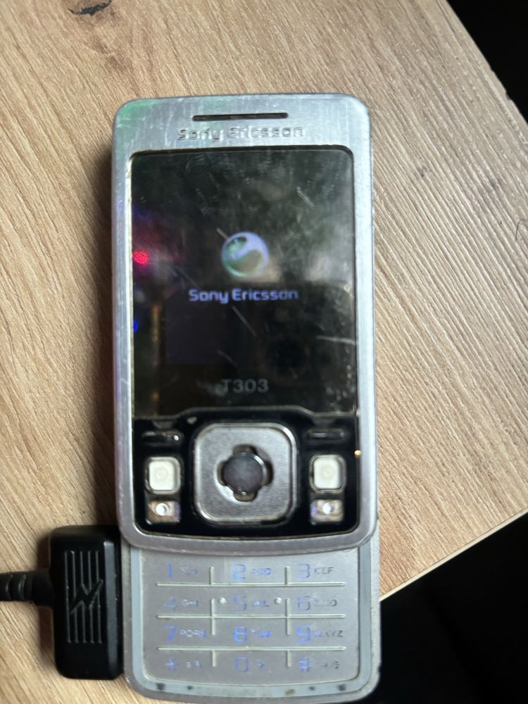 Sprzedam telefon Sony Ericson T303