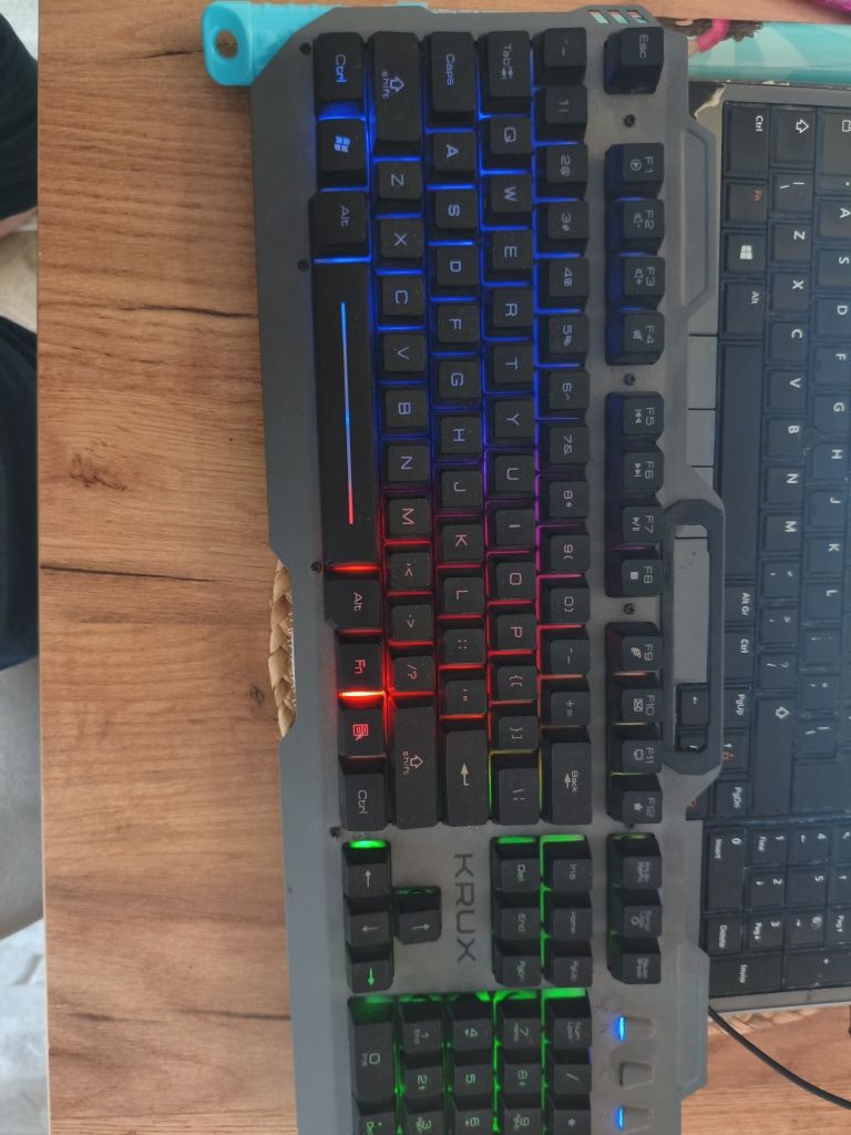 Komputer stacjonarny i7 8700k,  RTX 3060ti, 16 GB RAM, 512 SSD M2