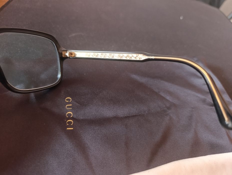 Armação Gucci como novo