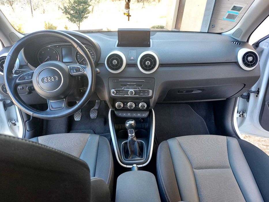 Audi A1 Sportback 1.6 TDI S-line