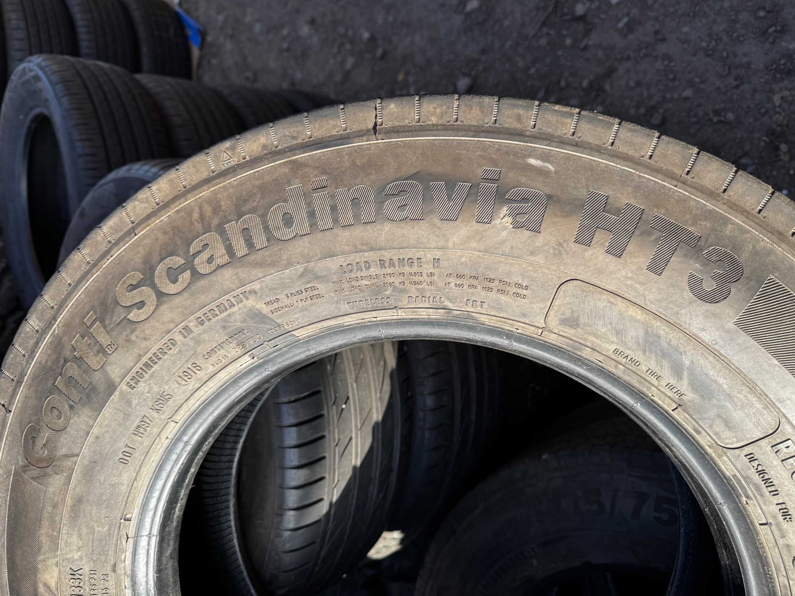 Вантажні шини CONTINENTAL 215/75 R17,5 Conti Scandinavia HT3