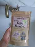Puder do kąpieli o zapachu malinowej babeczki Bath powder raspberry