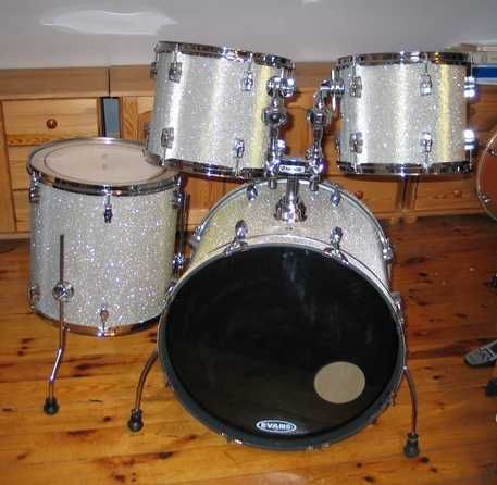 Sprzedam Zamienię Sonor Force 2001 RockShellset. 22,16,13,12"Perkusja