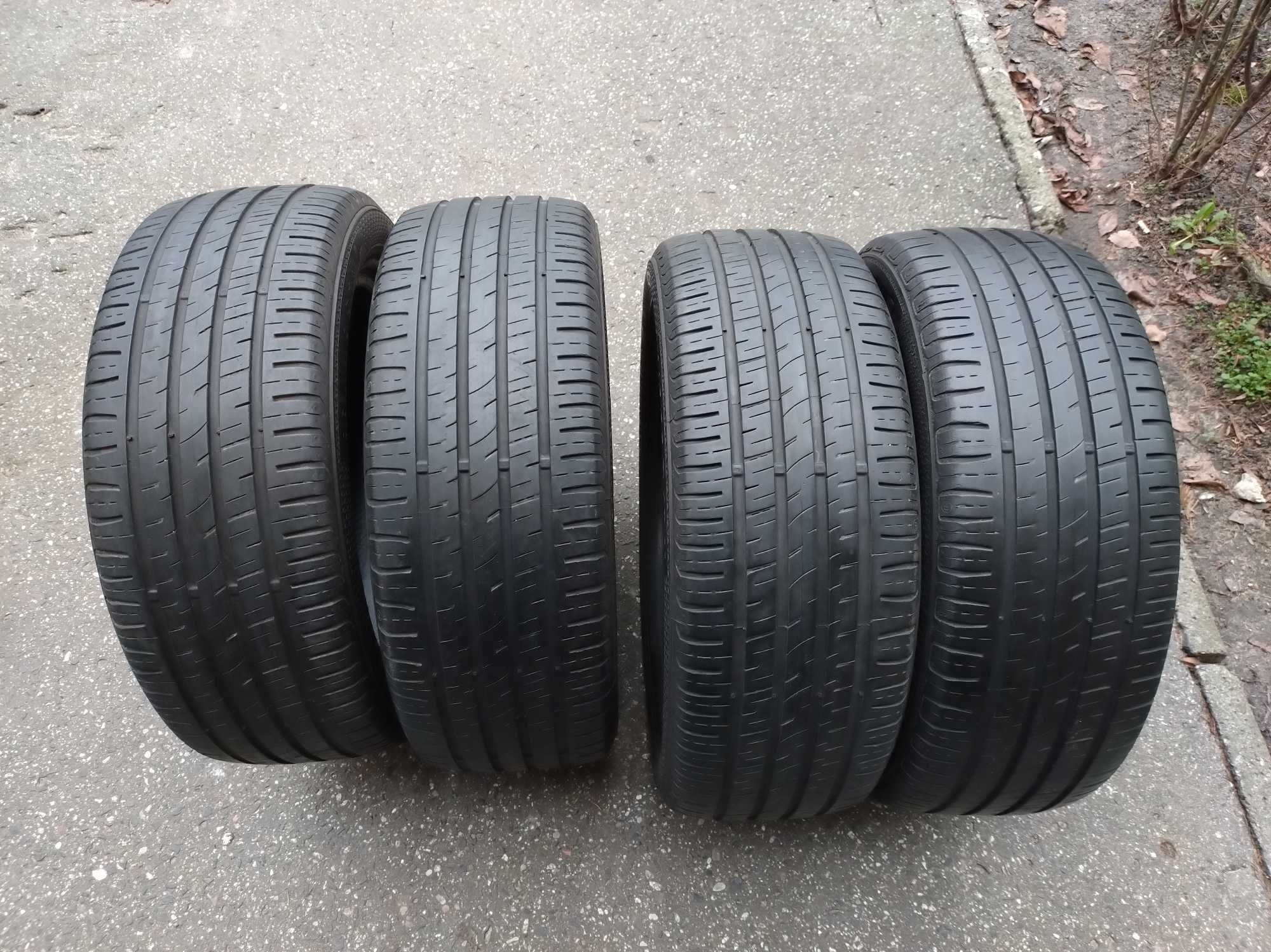 Opony letnie Barum Bravuris 205/55 R16 91H   4 sztuki.