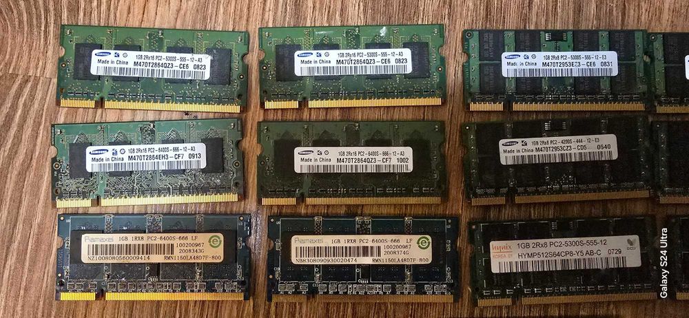 Zestaw 16 pamięci RAM DDR2