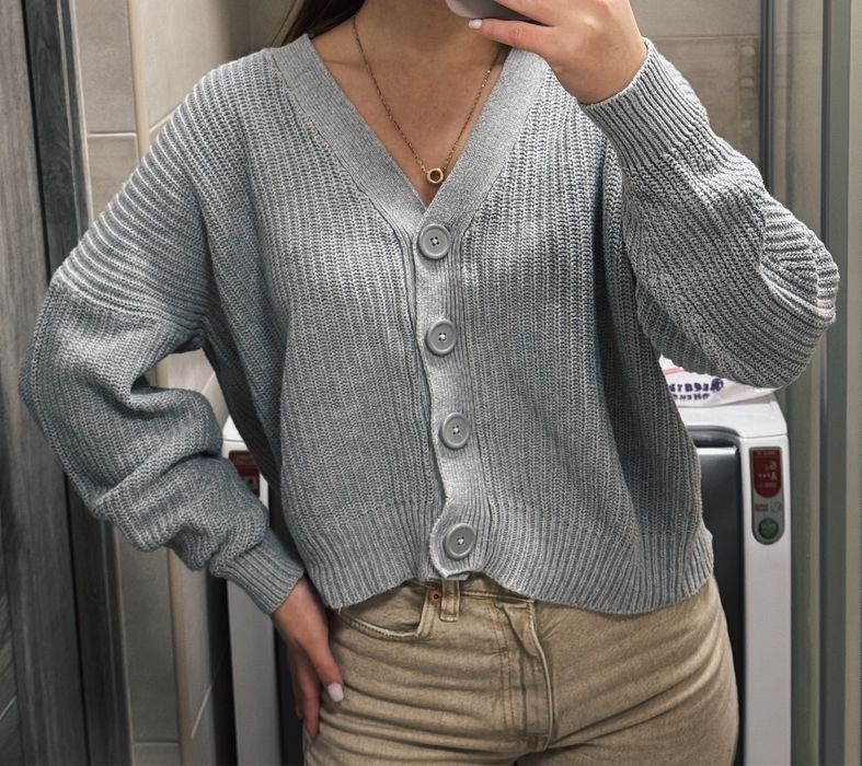 Кофта сірого кольору, розмір S, бренд «Stradivarius»