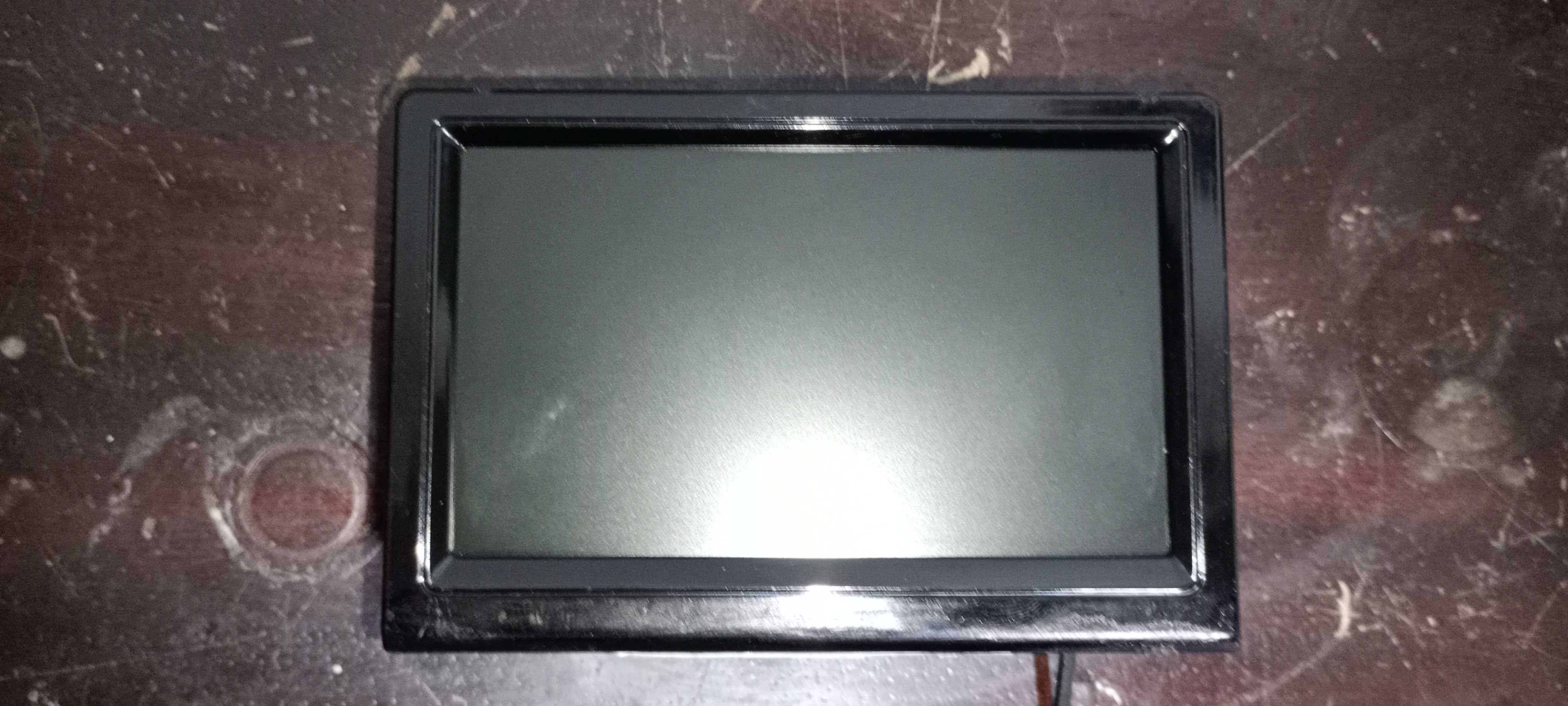 Monitor de 4 polegadas