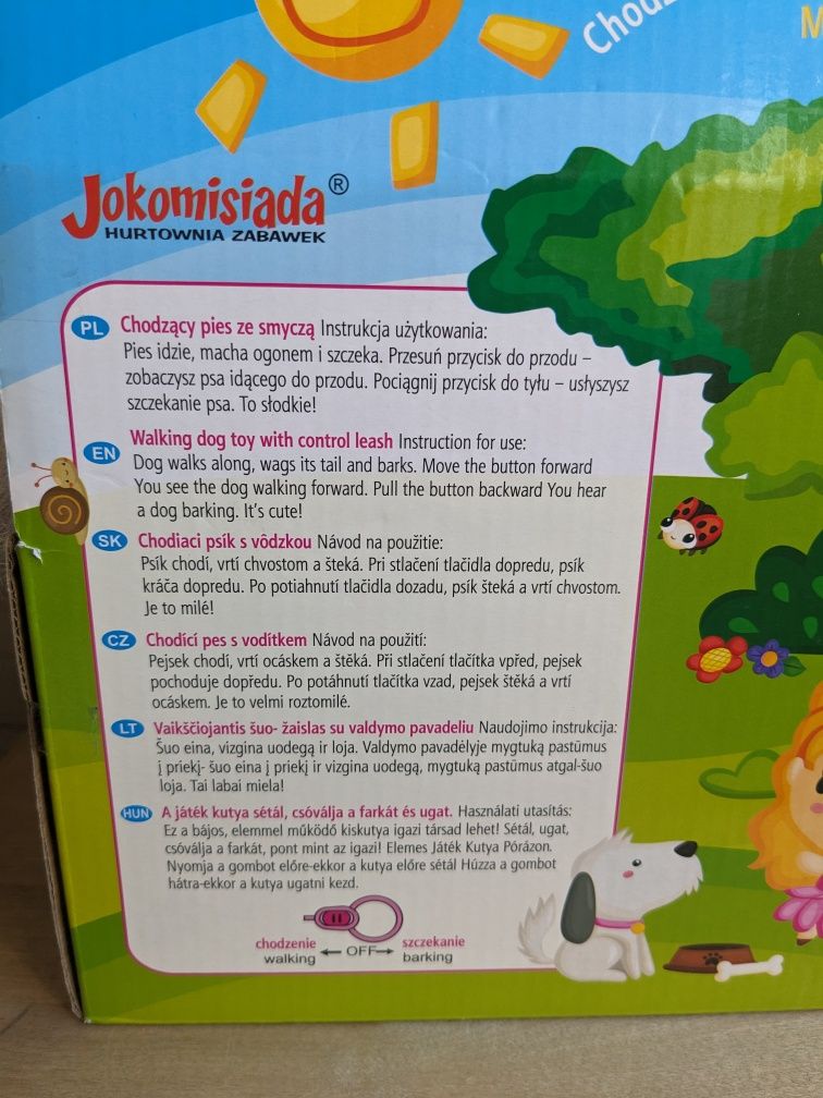 Szczekający piesek na smyczy jokomisiada psiaczek rozrabiaczek