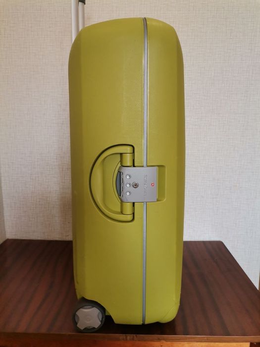 Samsonite 67см валіза середня чемодан средний купить в Киеве