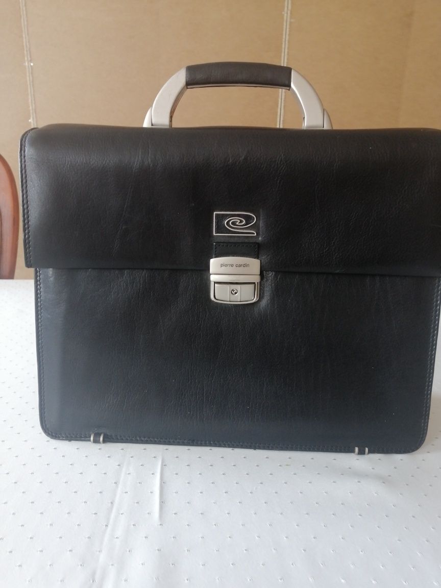 Neseser, walizka, skóra Pierre Cardin