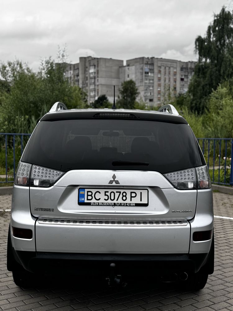 Mitsubishi outlander