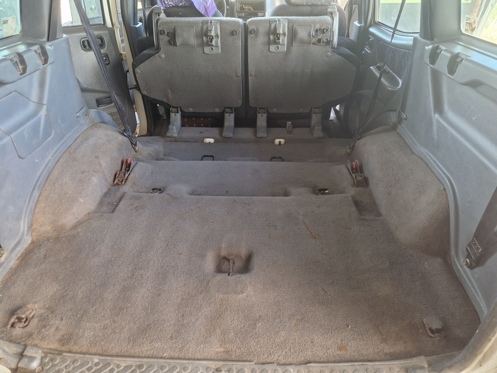 Nissan Terrano II 2.7 TD – 7 Lugares (1996)