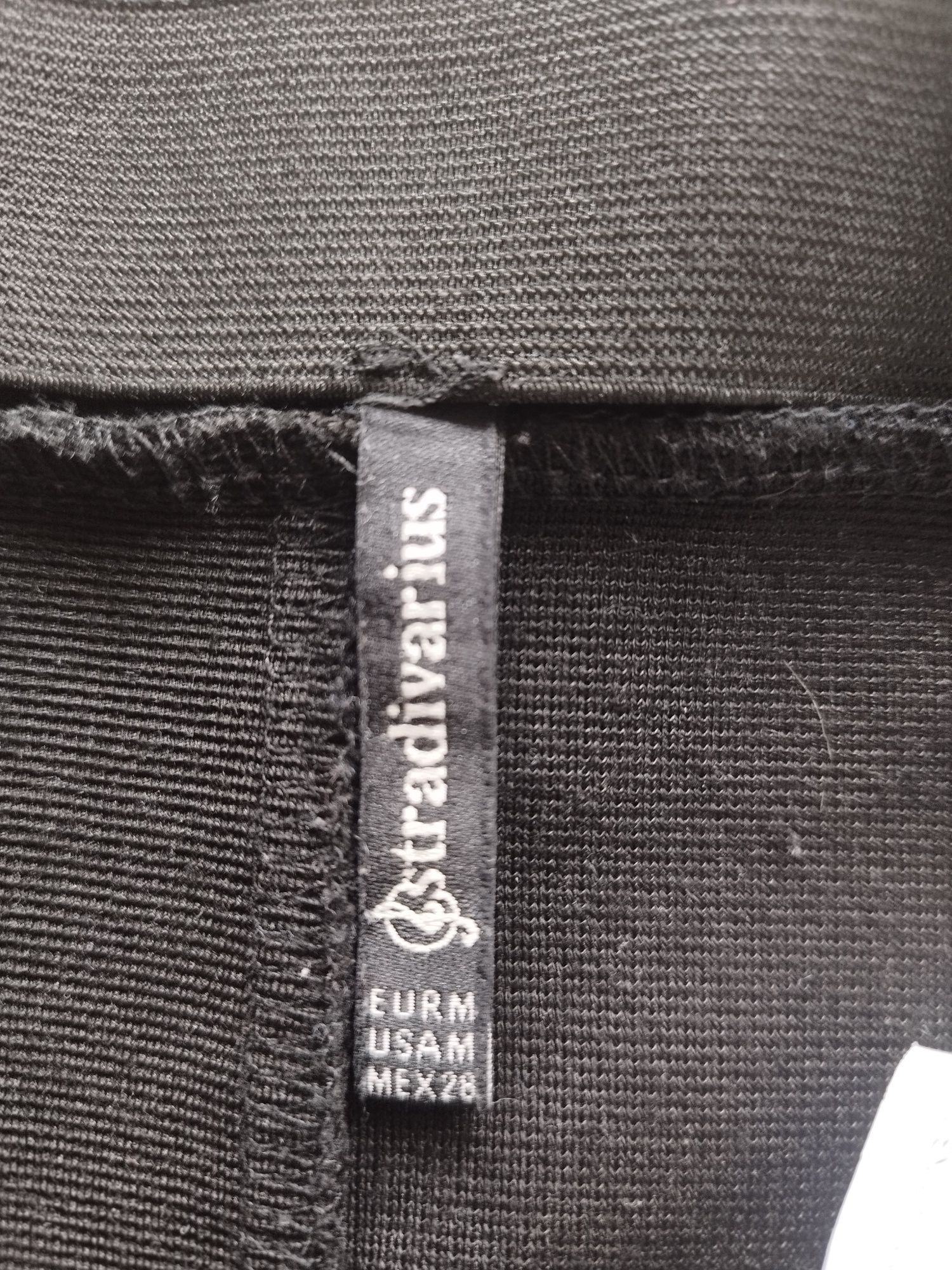 Spódniczka czarna mini M Stradivarius