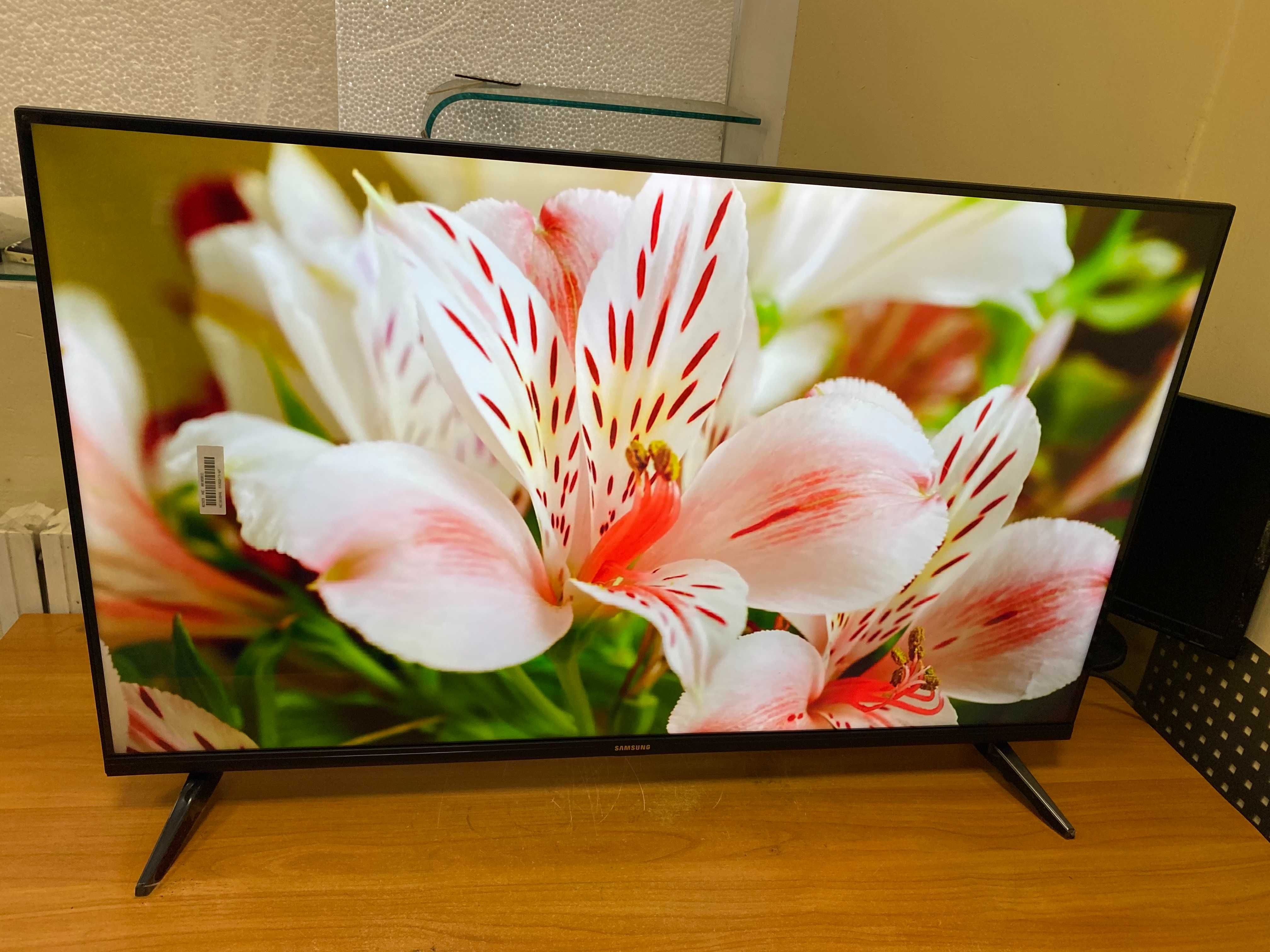 Телевизоры Samsung 4K SmartTV 45 с ГОЛОСОВЫМ управлением WIFI самсунг