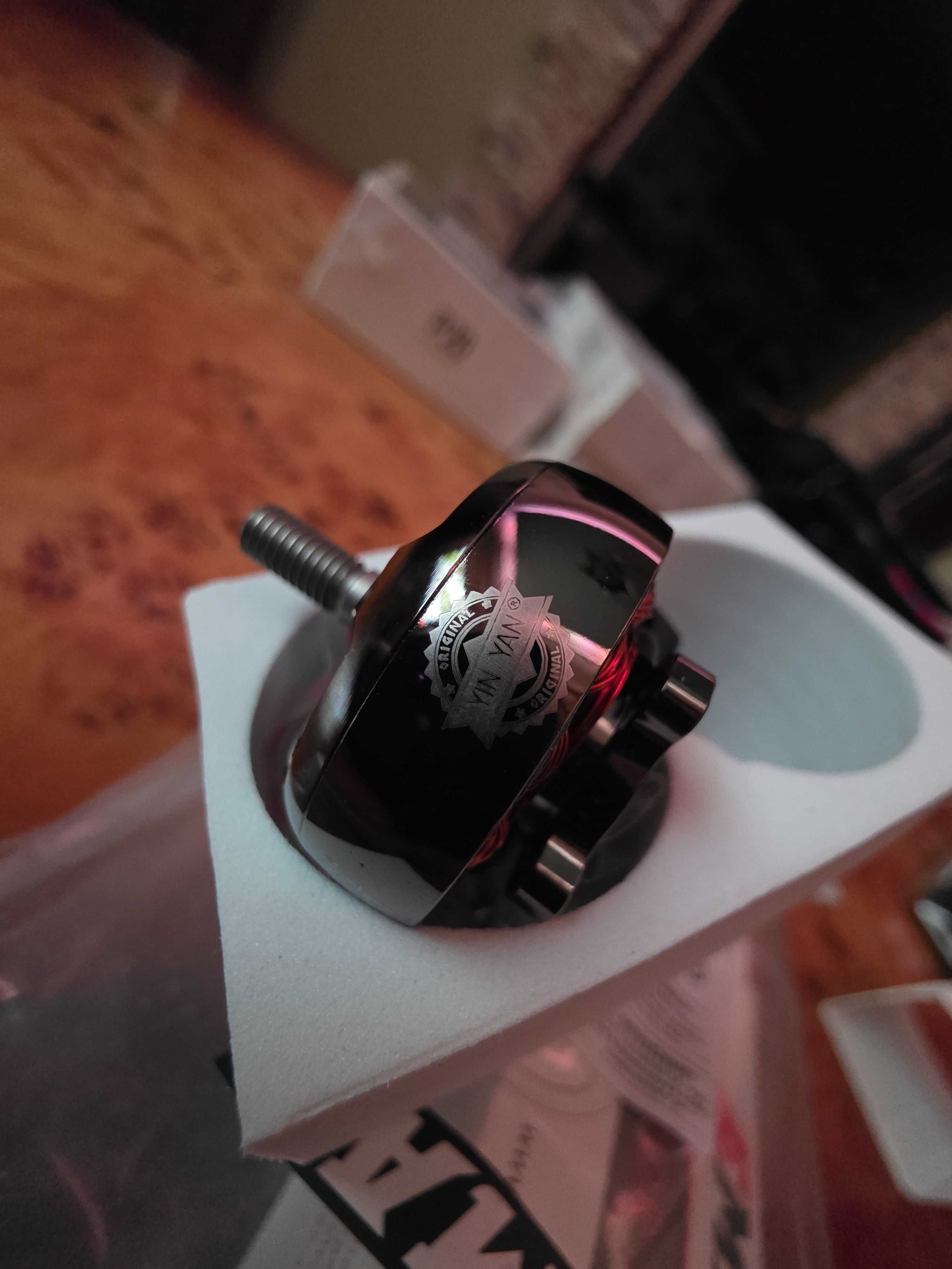 EMAX 2807 1300KV двигуни мотор fpv ємакс емакс e-max фпв EM2807AX4