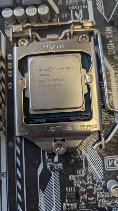 Материнка Asus з процом і оперативкою