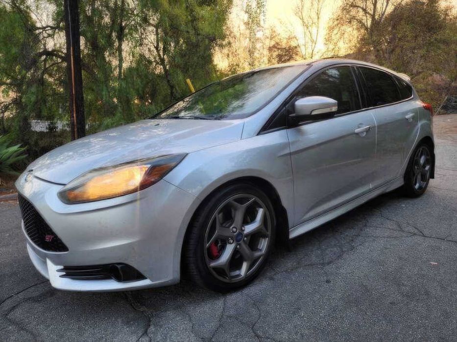 Ford Focus ST      2014