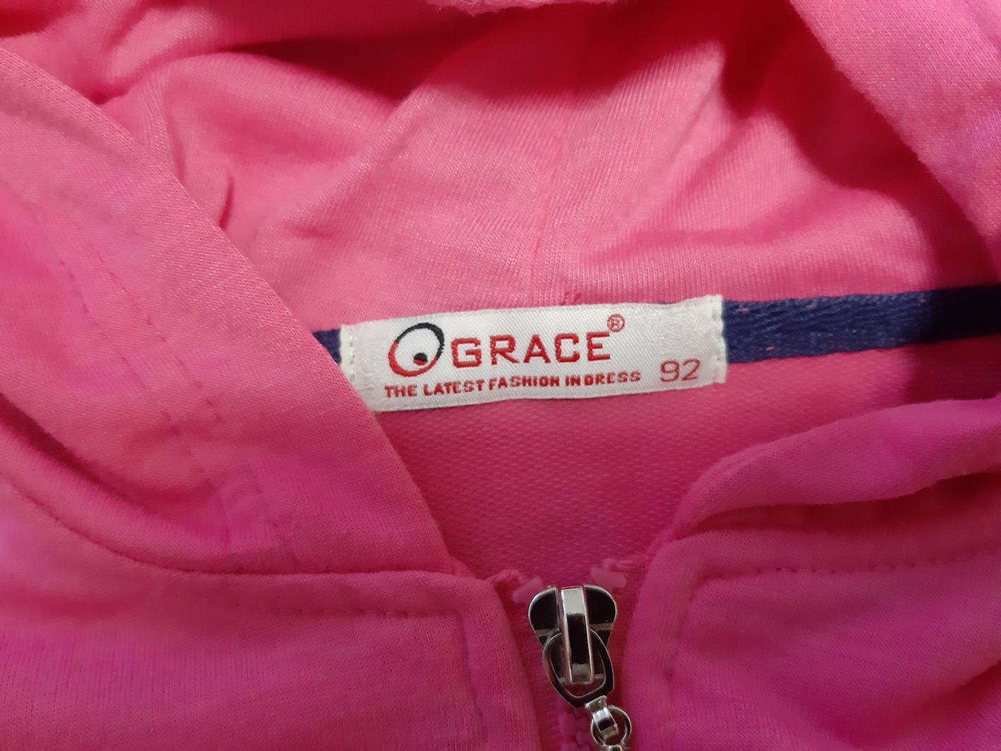 Продам костюм для девочки  (GRACE) Венгрия