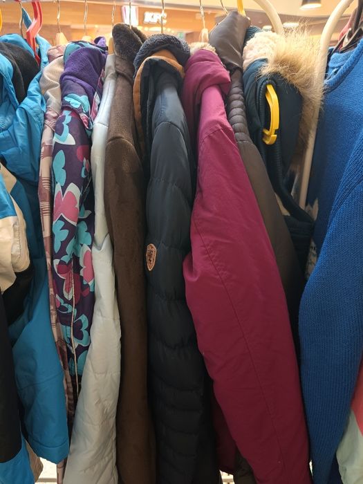 Kurtki płaszcze kamizelki damskie M 38 fat face mexx L 40