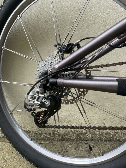 Sabta Cruz Nomad equipamento de topo