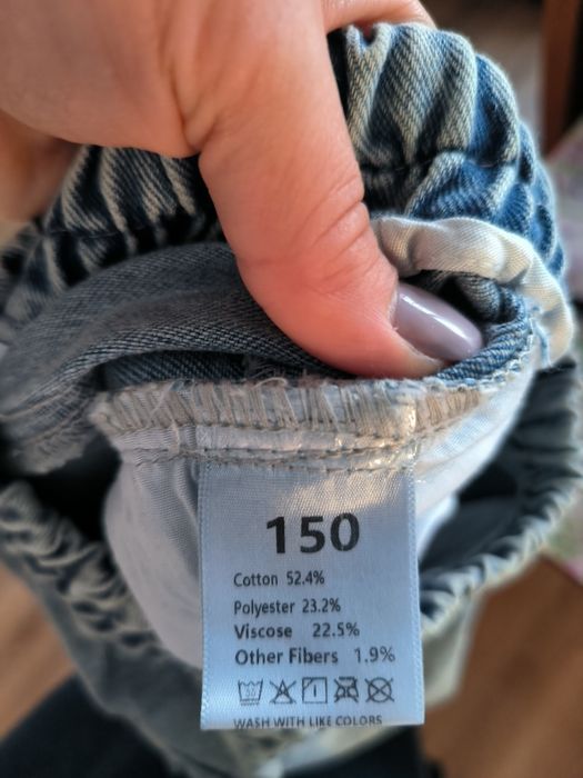 Spodnie dżinsowe 150