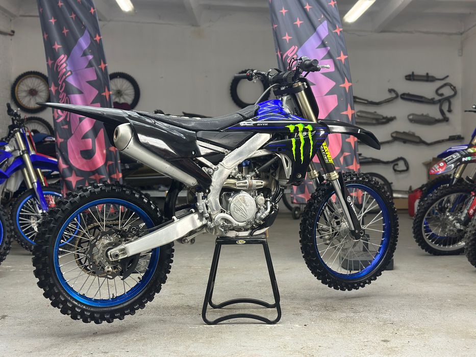 Yamaha YZF 250 cc rok 2022 - Monster Edition - 44mth - TOP