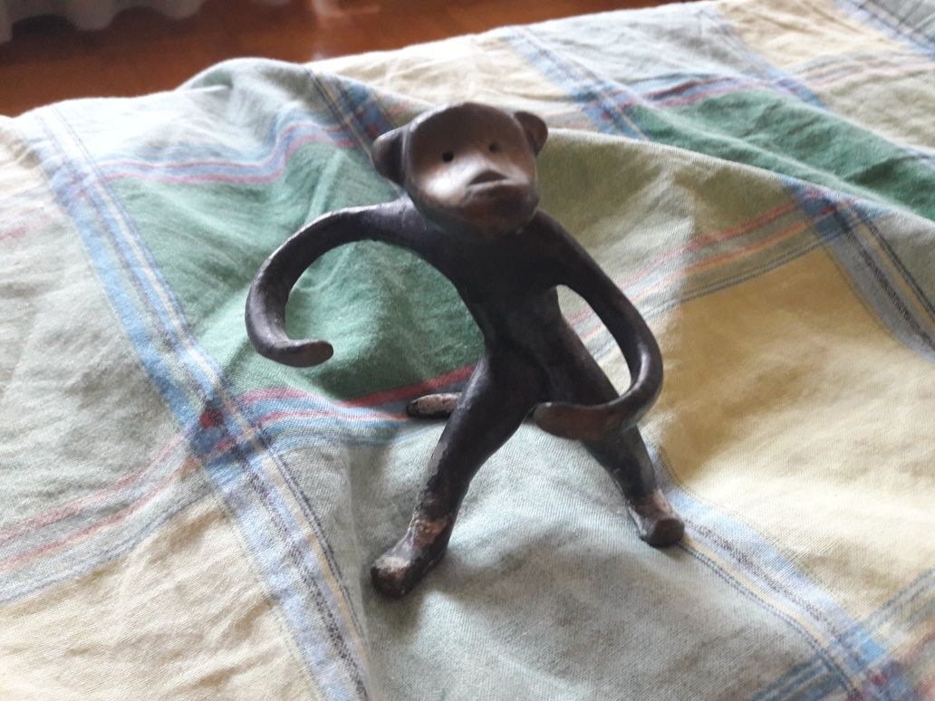 Статуэтка бронзовая обезьяна