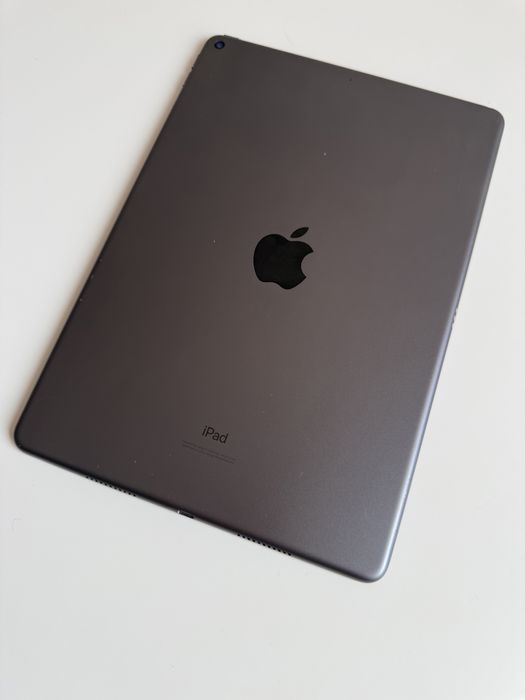 Планшет iPad Air 3 64Gb