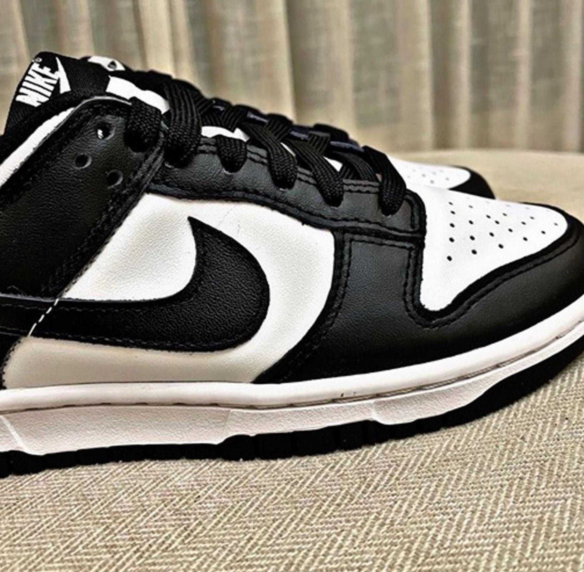 Nike Dunk Low Retro White Black Panda  42