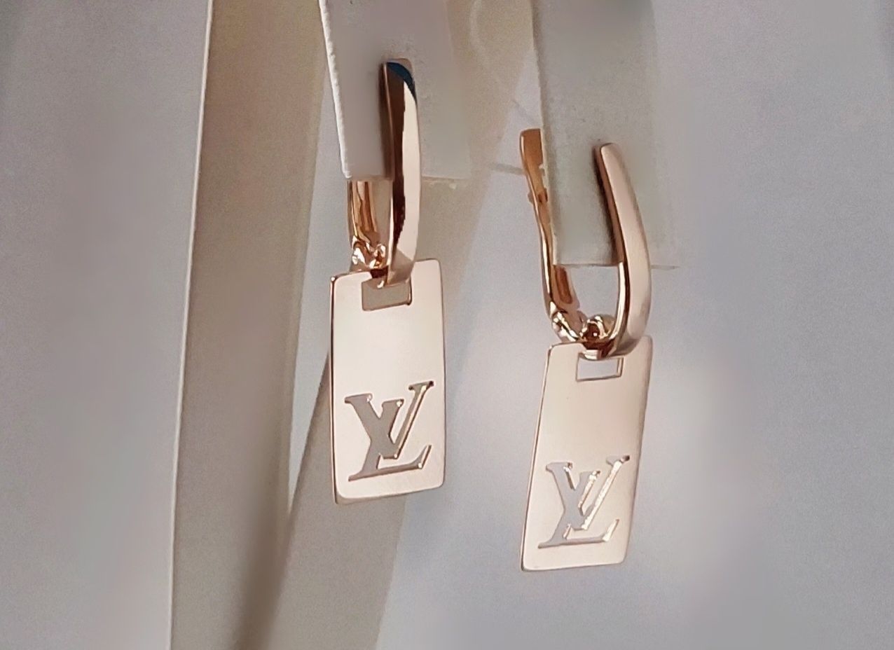 Золоті сережки світового бренду "LV" 585 проба нові