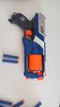 Nerf Strongarm pistolet ze strzałkami