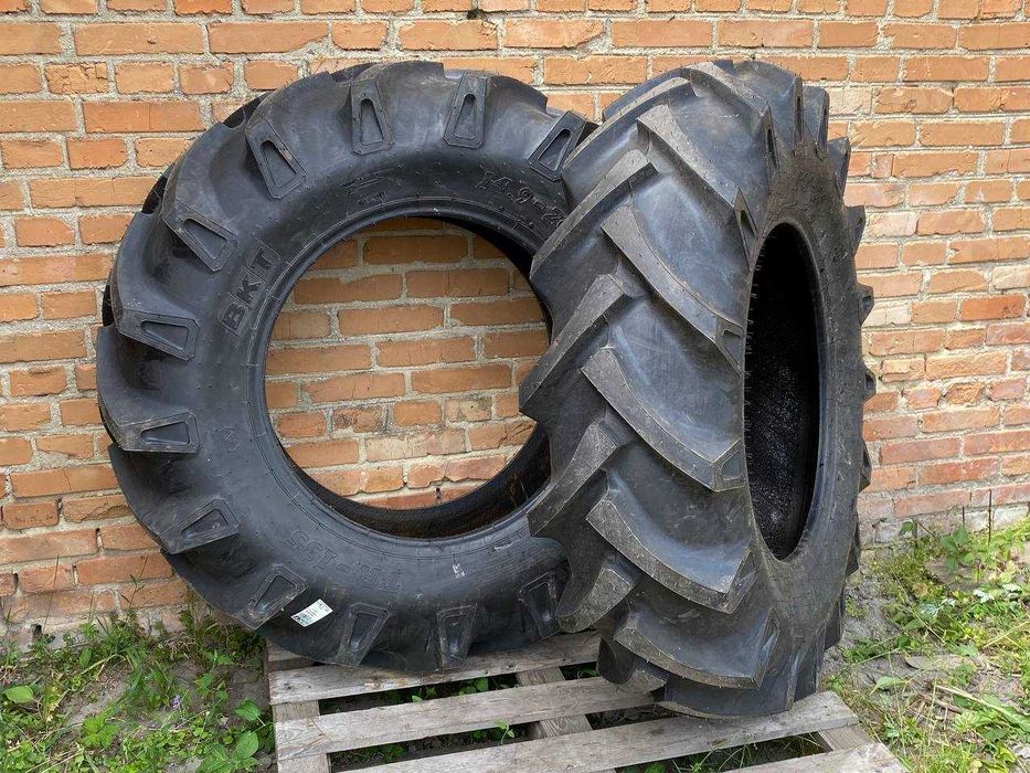 шина,колесо комбайна Sampo,Massey Ferguson,Claas,14.9-26
