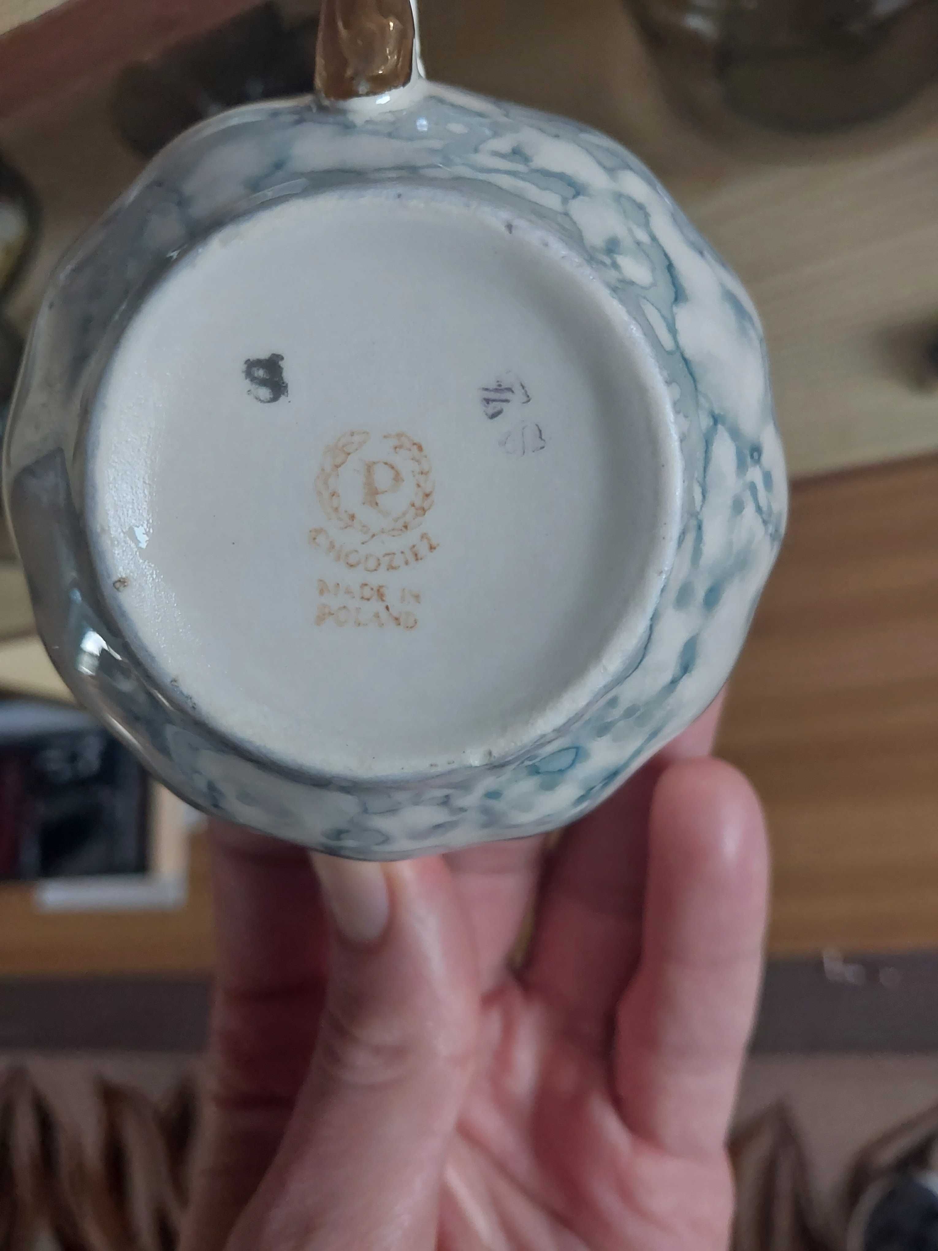 Zestaw kawowy porcelana chodzież