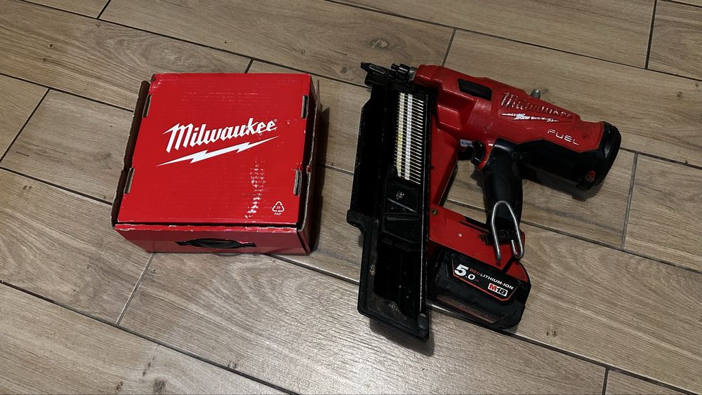 Milwaukee M18 FFN21 Gwoździarka akumulatorowa