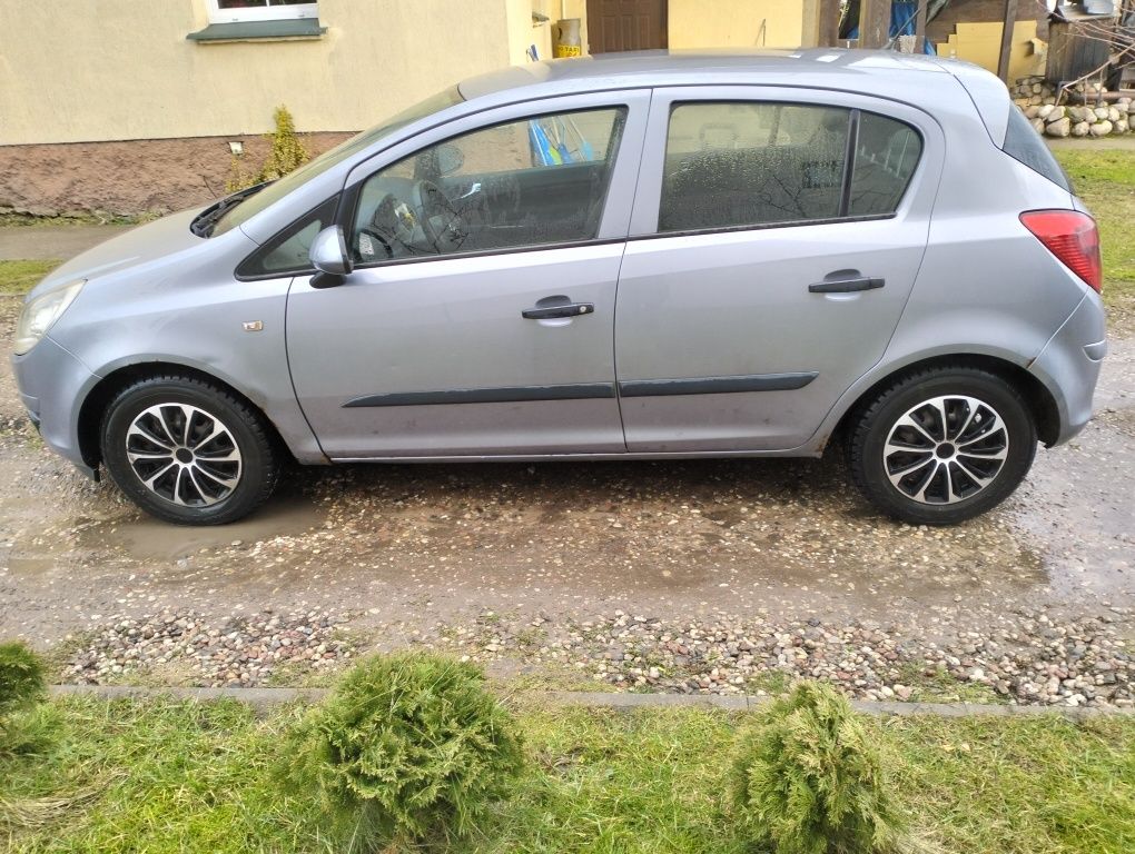 Opel corsa d 1.3 2008