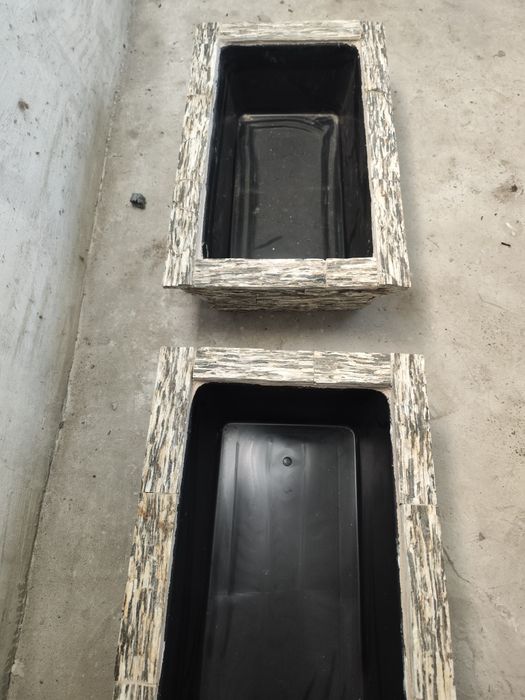 Donica z naturalnego kamienia