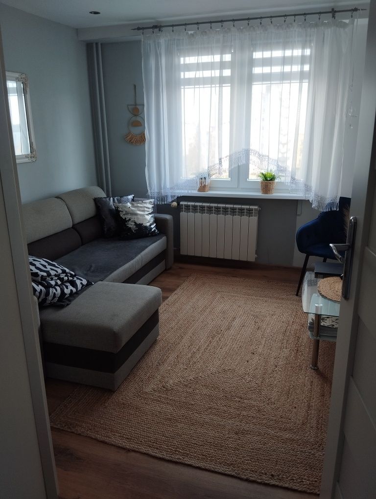 Na sprzedaż bardzo ładnie 3 pokojowe mieszkanie w Pruszkowie