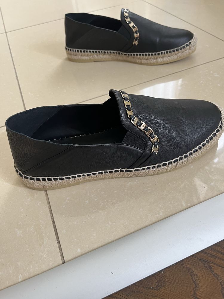 Еспадрильї жіноче взуття Salvatore Ferragamo.  . Довжина устилки 26 см