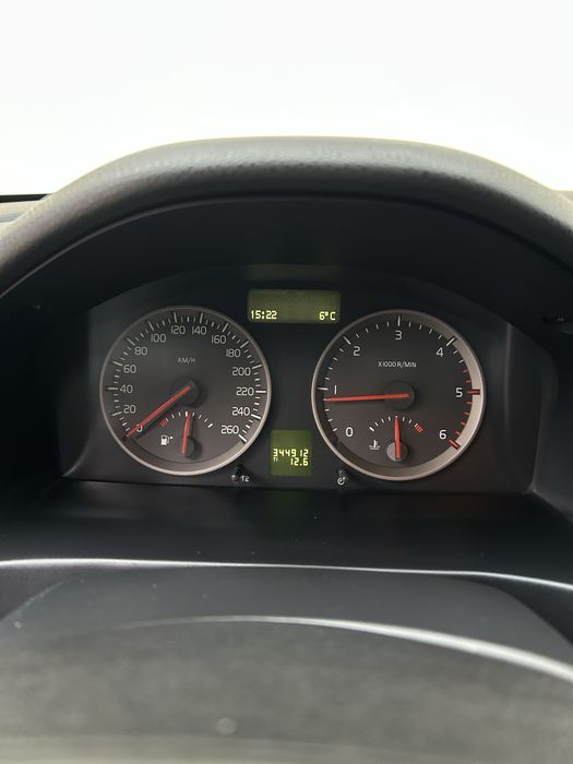 Volvo v50 (вольво в50) 2.0 2007