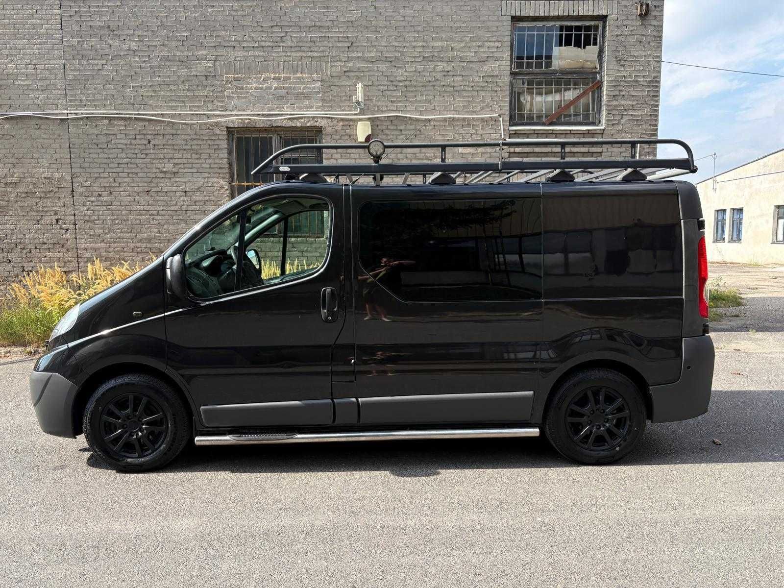 Opel Vivaro 2011